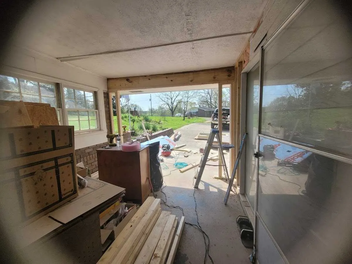 Air movers and dehumidifier for Drying & Dehumidification in Stansbury Park